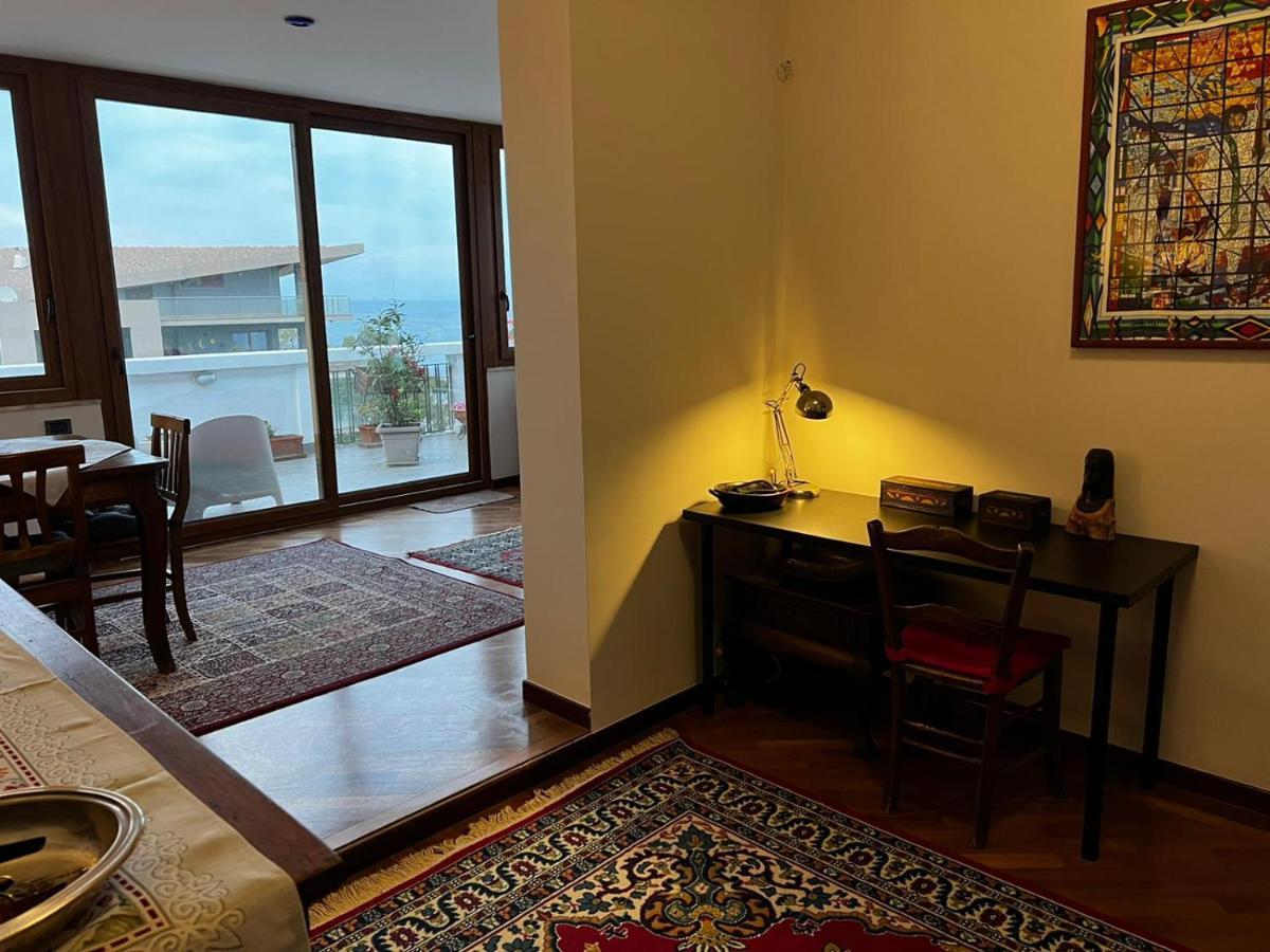 Casa Malu Apartment Messina Bagian luar foto